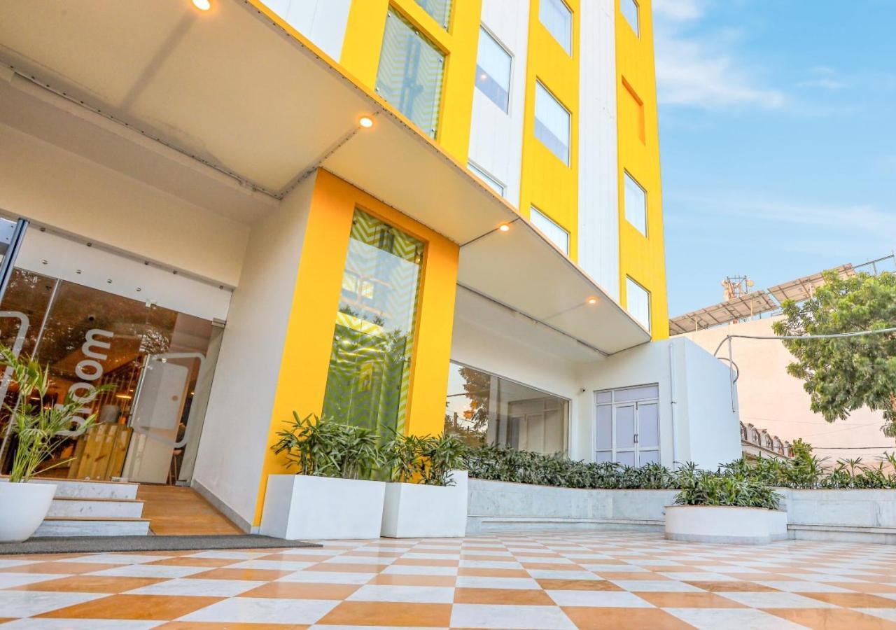 Bloom Hotel - Jalandhar Bagian luar foto