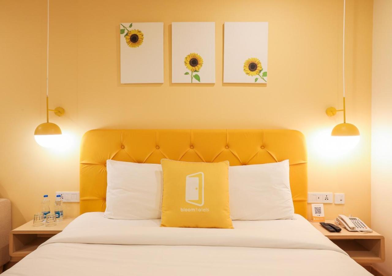 Bloom Hotel - Jalandhar Bagian luar foto